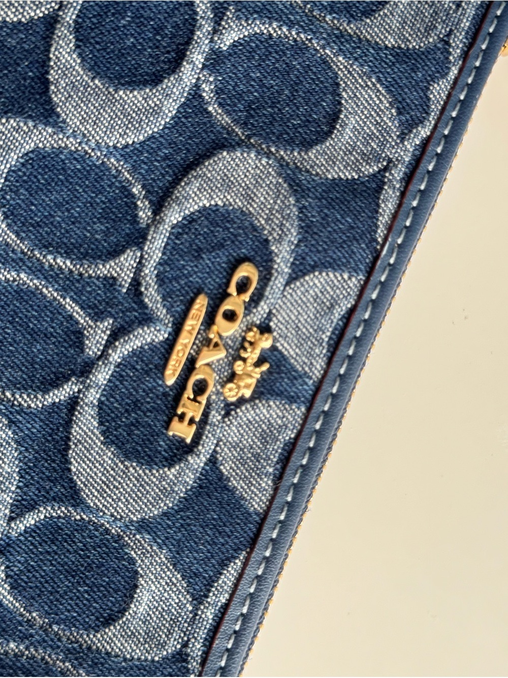 Coach Denim Signature Zip Wristlet - Dark Blue - Picture 3 of 4